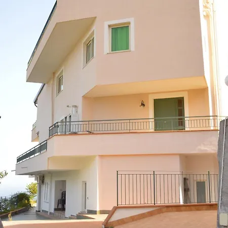 Bed & Breakfast La Nave Sul Mare Di Taormina *