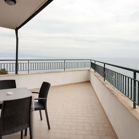 Bed & Breakfast La Nave Sul Mare Di Taormina