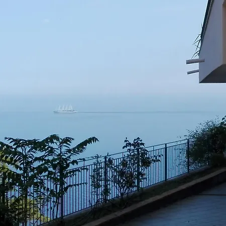 Nocleg ze śniadaniem La Nave Sul Mare Di Taormina Letojanni