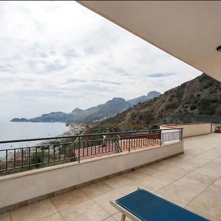 La Nave Sul Mare Di Taormina Nocleg ze śniadaniem